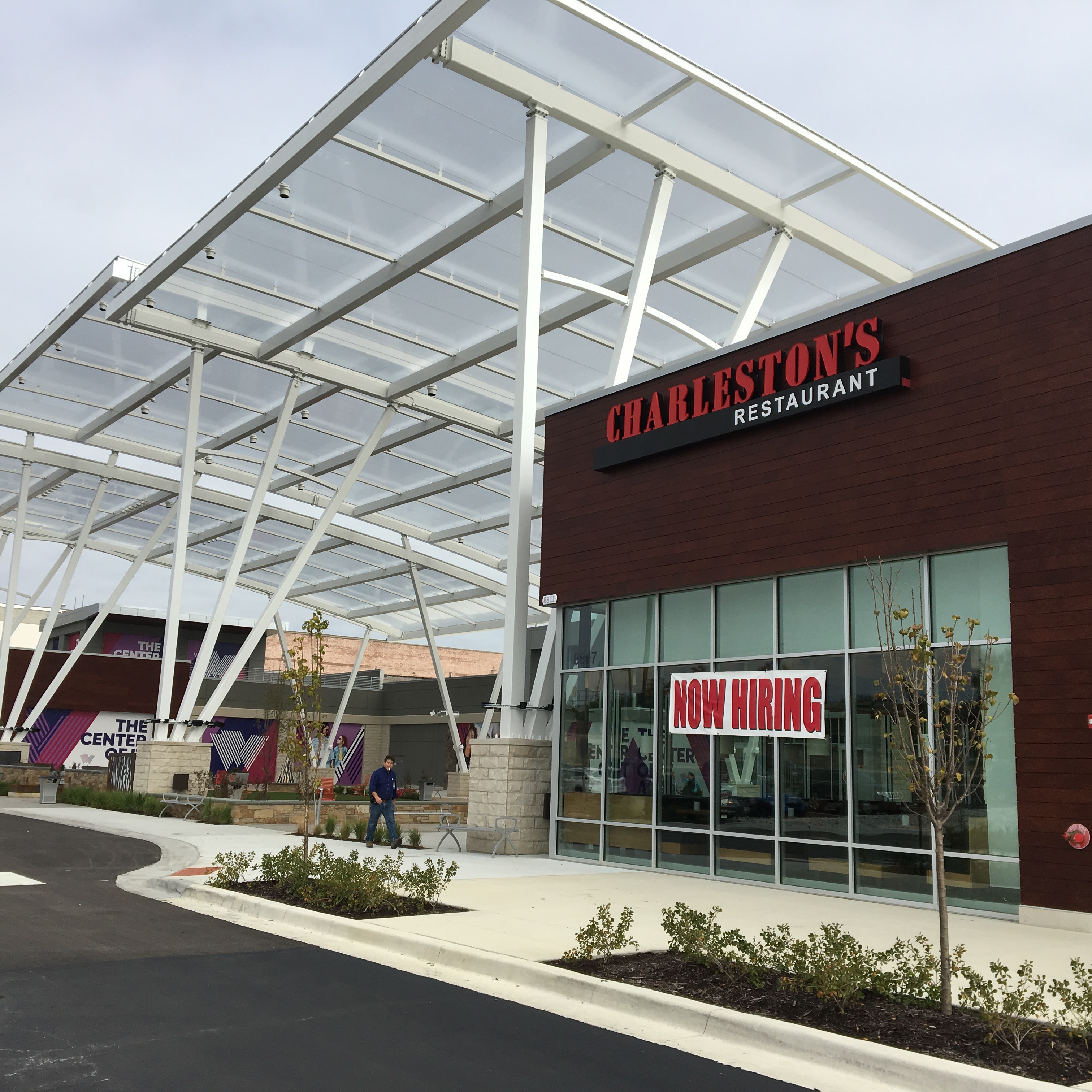 Ward Parkway Shopping Center’s South End features outdoor music